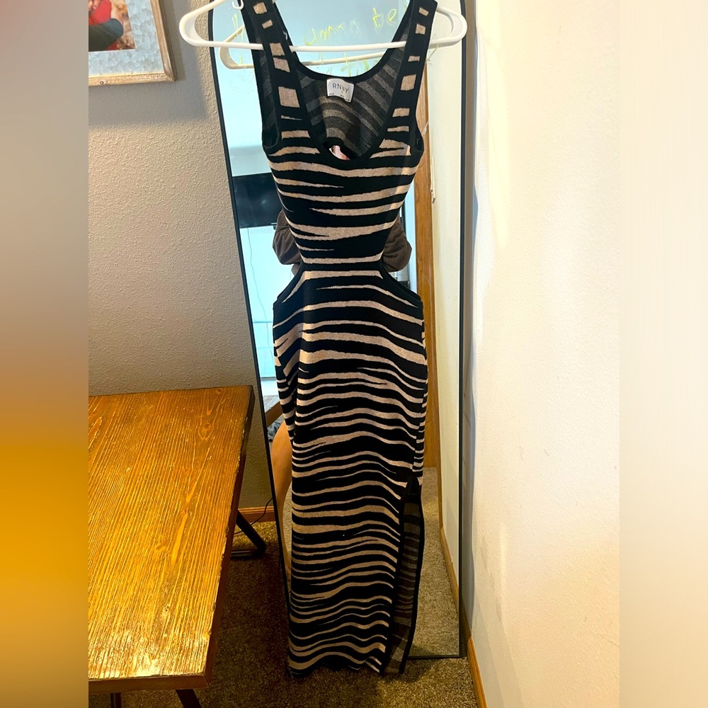 RNWY dress size small such a cute night out outfit